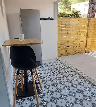 Apartment Le Cap D'agde, Beija Flor, Tres Proche Village Naturiste, 2 Mn A Pied, Un Coin De Detente Dans La Pinede, Wifi Gratuit Agde