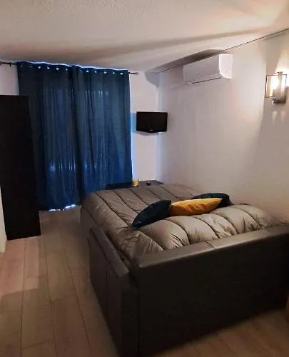 Apartman Le Cap D'agde, Beija Flor, Tres Proche Village Naturiste, 2 Mn A Pied, Un Coin De Detente Dans La Pinede, Wifi Gratuit