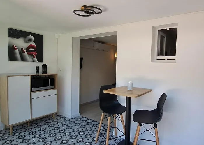 Le Cap D'agde, Beija Flor, Tres Proche Village Naturiste, 2 Mn A Pied, Un Coin De Detente Dans La Pinede, Wifi Gratuit *