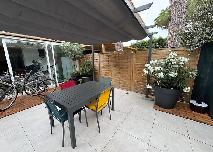 Le Cap D'agde, Beija Flor, Tres Proche Village Naturiste, 2 Mn A Pied, Un Coin De Detente Dans La Pinede, Wifi Gratuit Apartman Agde